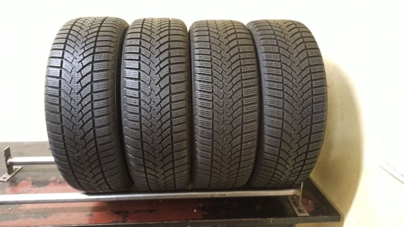 Semperit Speed - Grip 3 205/55 R16 91H 5 - 7,5 mm (Bazarové)