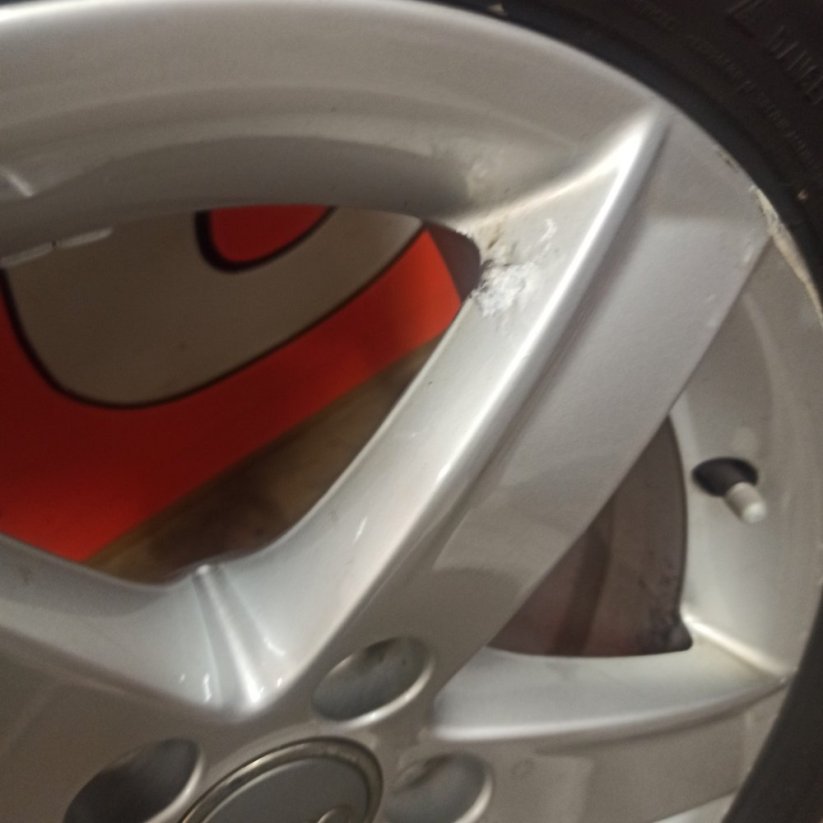 ALU kola Audi A4, 5x112 ET46 zimní pneu 225/55 R16