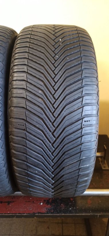Michelin Cross Climate 2 275/45 R20 110H 5mm (Použité)