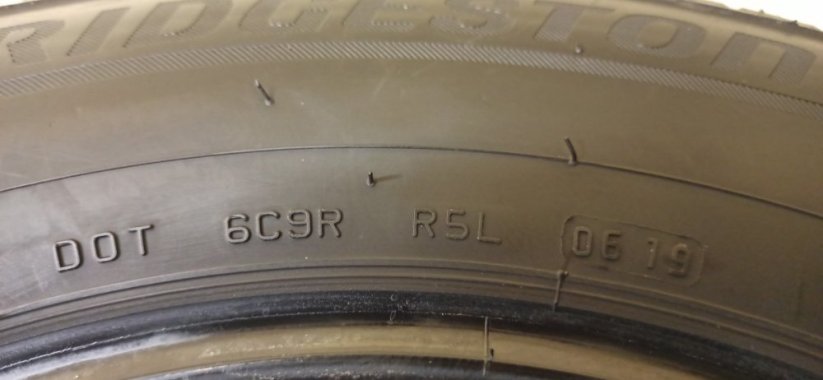 Bridgestone Blizzak 245/65 R17 111T 7 - 7,5 mm (Bazarové)