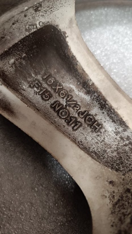 Originální alu kola Mazda 6,5Jx16 , ET52,5