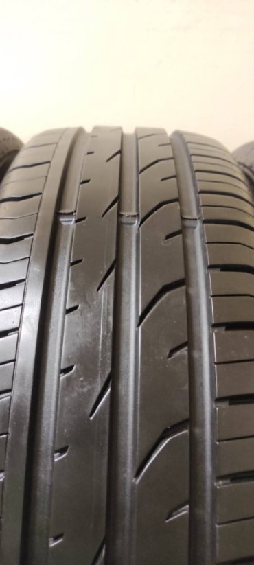 Continental 185/55 R16 83H 5,5mm (Bazarové)