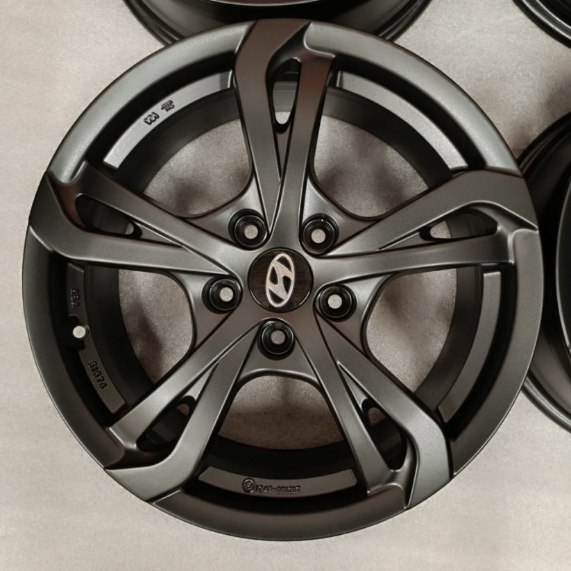 Originální alu kola Hyundai Santa Fe 7Jx17'' ET47