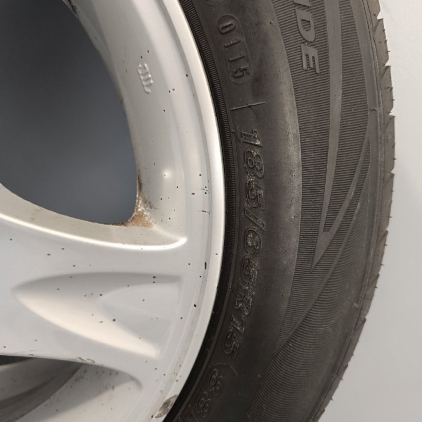 ALU kola Nissan Almera, letní pneu 185/65 R15