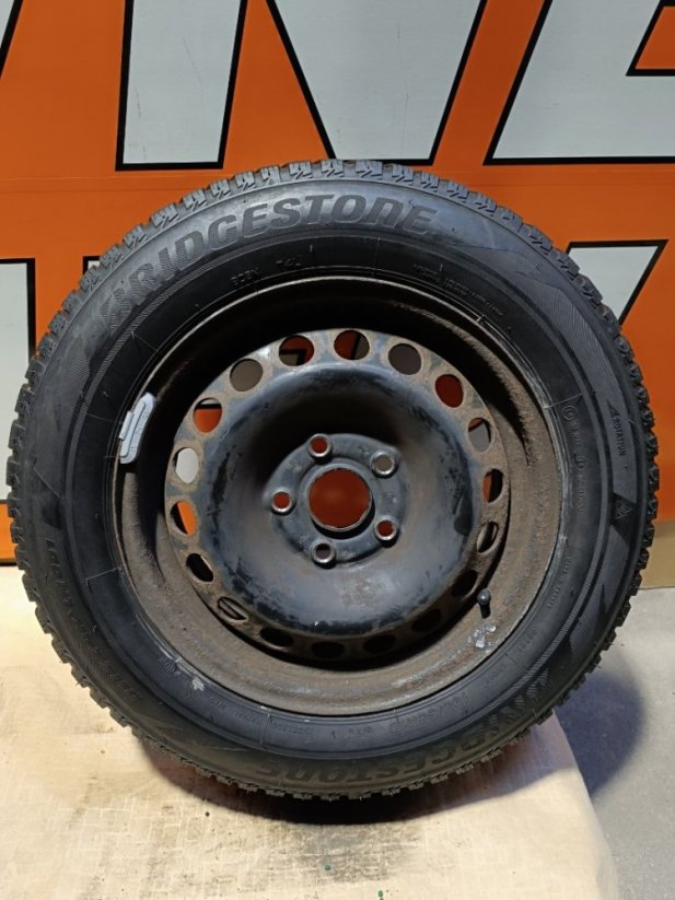 Zimní kola Volkswagen 5x112, ET47, pneu 195/65 R15