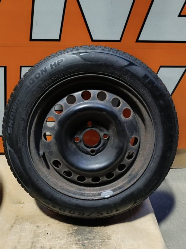 Zimní kola Opel Meriva 4x100, ET43 pneu 185/60 R15