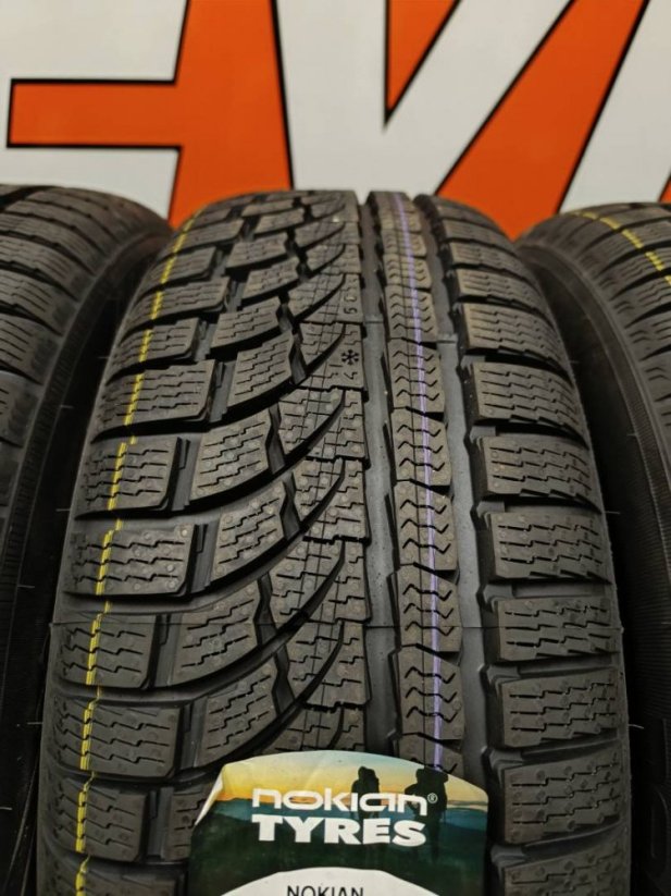 Sada zimních pneu Nokian WR A4 205/55 R17 91H (Použité)