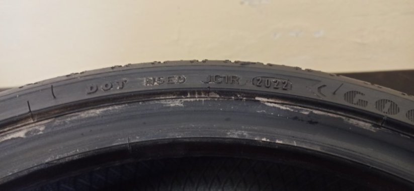 Goodyear 195/40 R17 81V 2x6,5mm 2x5mm (Použité)