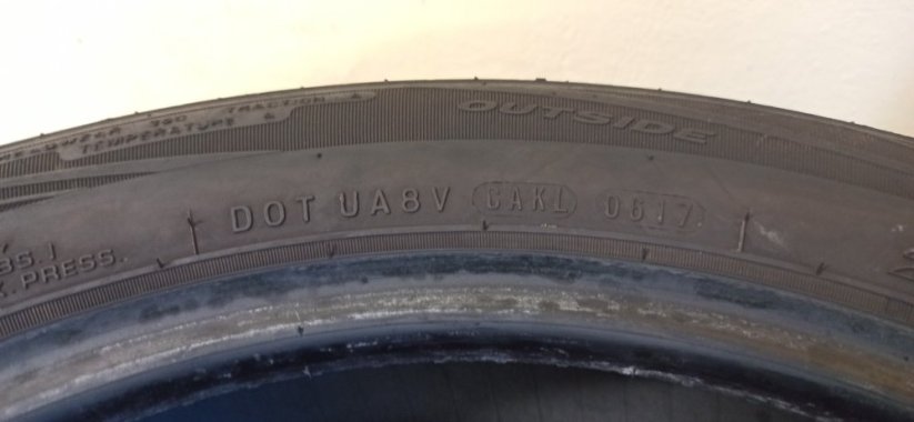 Nexen N Blue HD 215/55 R17 94V 4,5 - 5,5 mm (Bazarové)