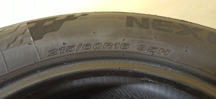 Nexen N blue 4 Seaosn WH17 215/60 R16 95H 4,5-5mm (Bazarové)