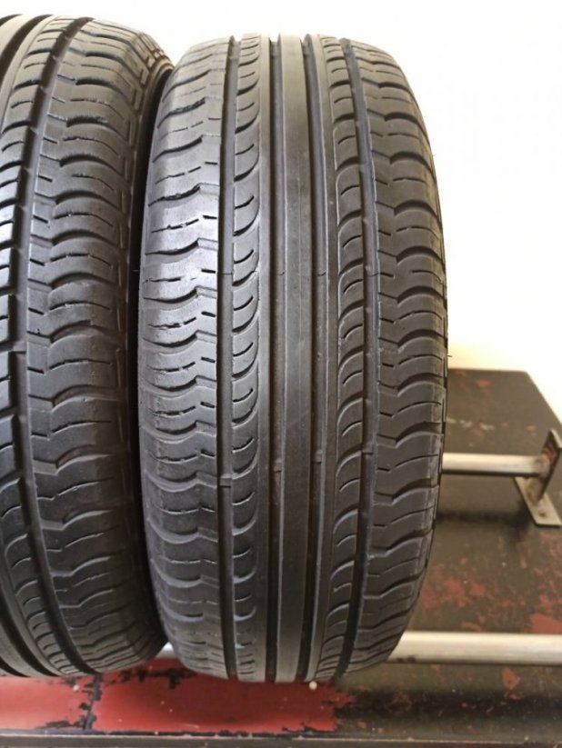 Hankook 185/60 R15 84H 4,5-5,5mm (Bazarové)