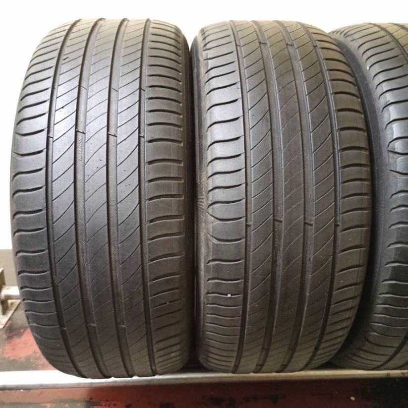 Michelin 225/55 R17 97Y 3,5mm (Bazarové)