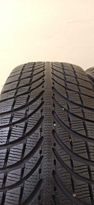 Michelin Latitude Alpin 235/65 R17 108H 5 - 7 mm (Bazarové)