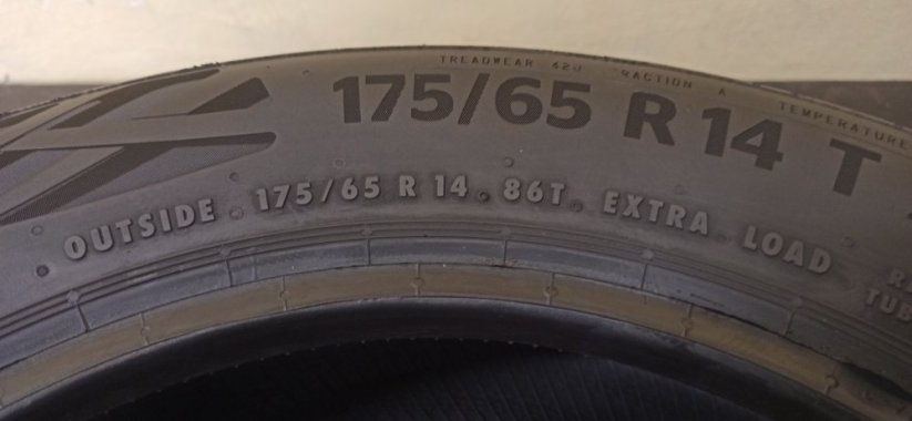 Continental EcoContact 6 175/65 R14 86T 5,5 mm (Bazarové)