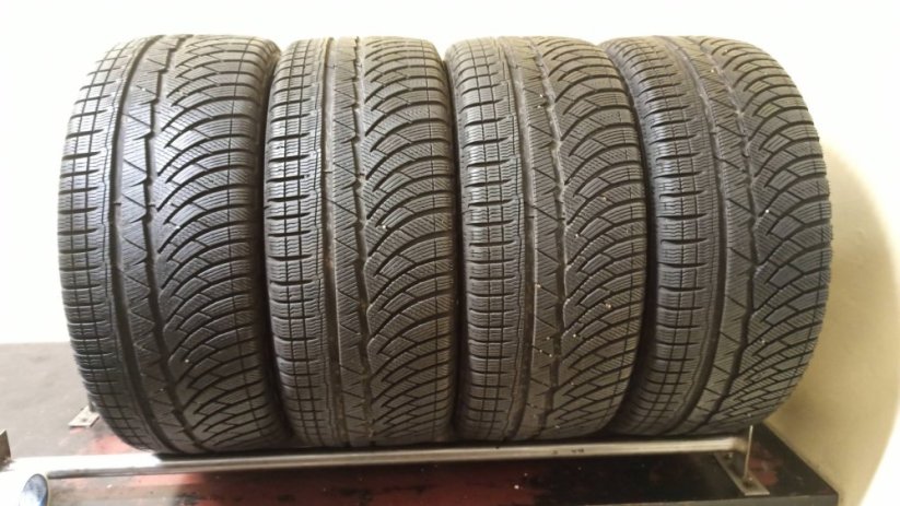 Michelin Pilot Alpin PA4 245/40 R19 98V 6,5 mm (Použité)