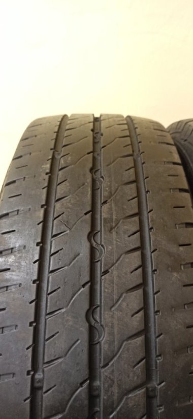 Semperit Van-Life 2 205/75 R16C 110/108R 5 - 6 mm (Bazarové)