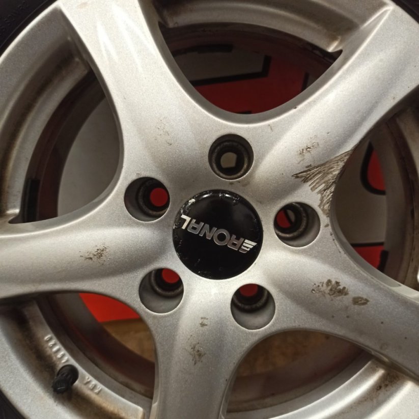 ALU kola Ronal 5x112, zimní pneu 7mm, 195/65 R15