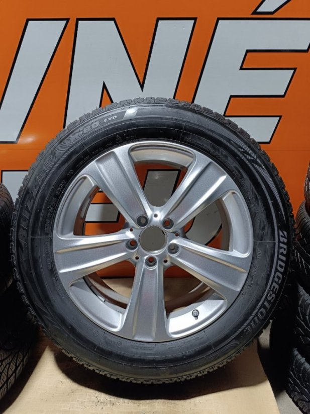 Kompletní kola Mercedes GLC 8x18'' ET38 zimní pneu