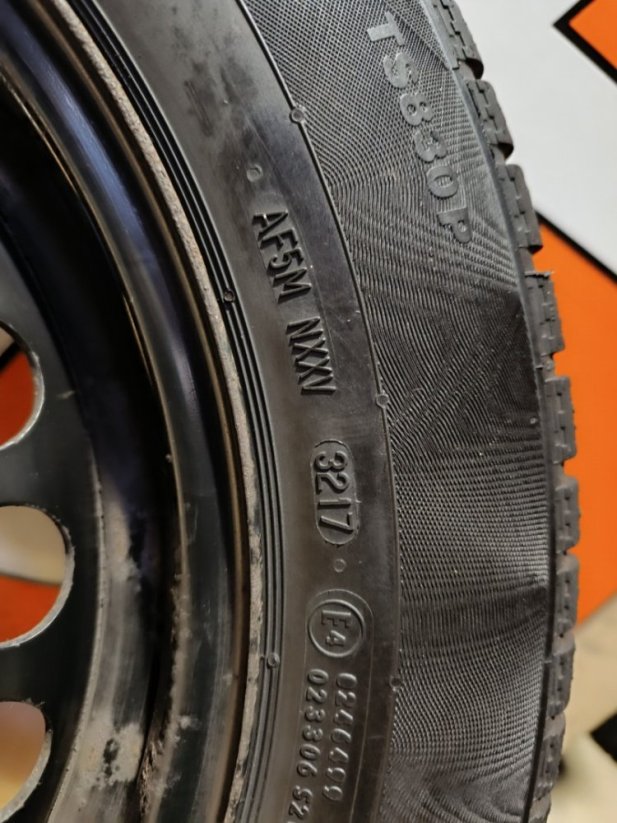 Kola pro Ford Galaxy, S-Max, C-Max + zimní pneu