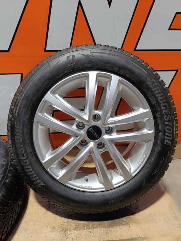 ALU kola Oxxo, 6,5x16'' 5x112+zimní pneu 205/60R16