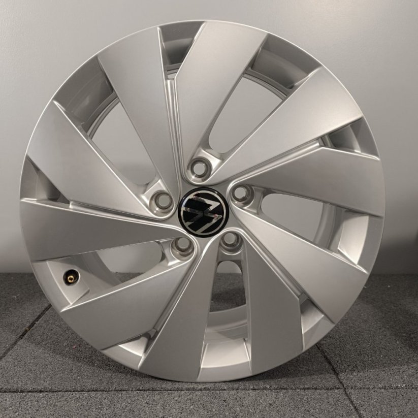 Originální alu kola Volkswagen Golf VIII, R17 ET46