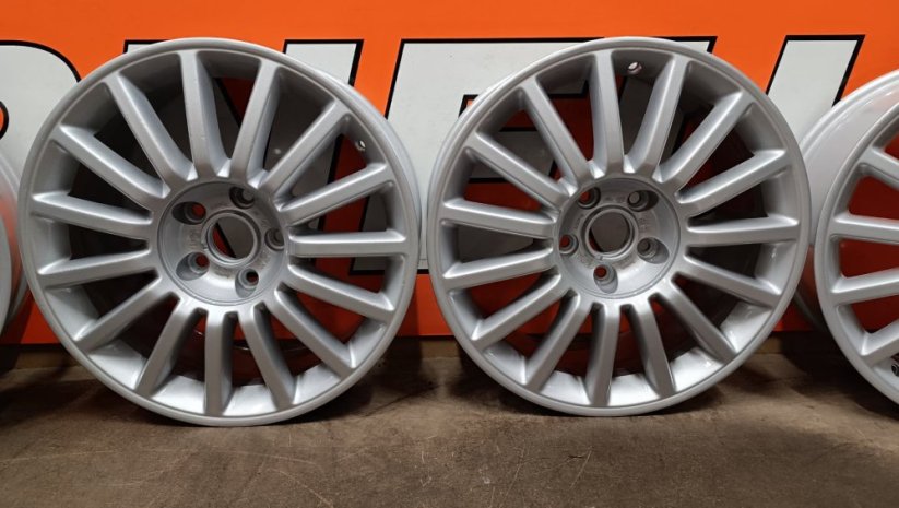 Originální kola Volkswagen Passat 17", PO RENOVACI