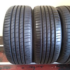 KUMHO Ecsta HS51 , 215/45 R16 7mm (Bazarové)