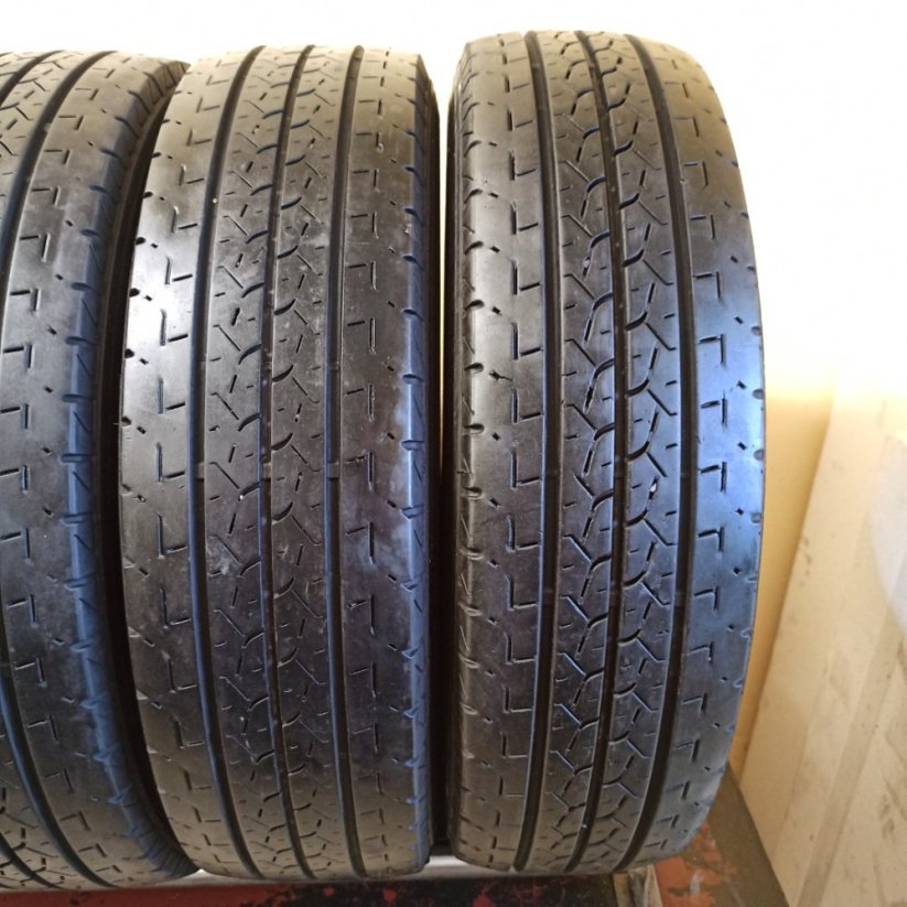 Bridgestone 195/75 R16C 107/105R (Bazarové)