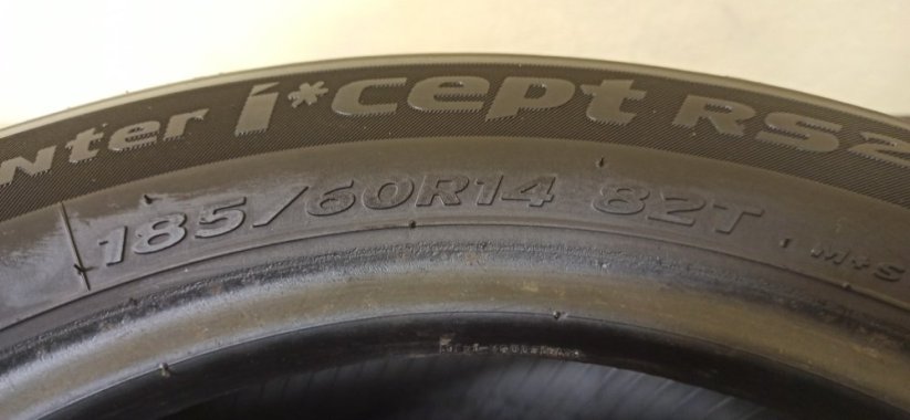 Hankook Winter icept RS 2 185/60 R14 82T 7 mm (Použité)