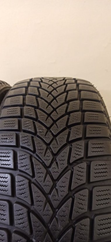 Saetta Winter 185/55 R15 82T 6,5 - 7,5 mm (Použité)