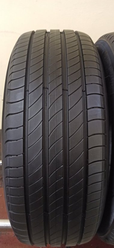 Michelin Primacy 4 205/55 R17 91V 5,5 - 6 mm (Použité)