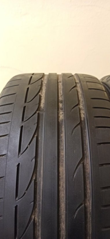 Bridgestone Potenza 245/40 R17 91W 4,5 mm (Bazarové)