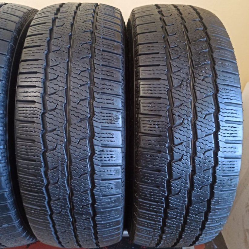 Maxxis 215/60 R17C 109/107H 2x7,5mm, 2x6,5mm (Bazarové)
