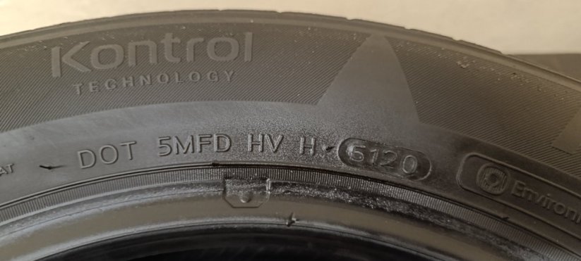 Hankook Kinergy Eco 165/70 R14 81T 5-5,5 mm (Bazarové)