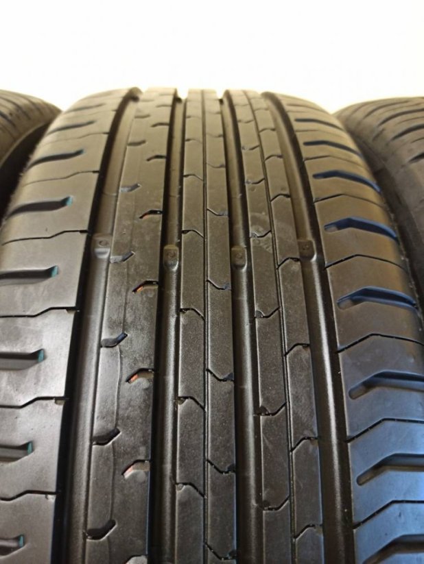 Continental 195/55 R16 87H 7,5mm DEMO-TOP (Bazarové)