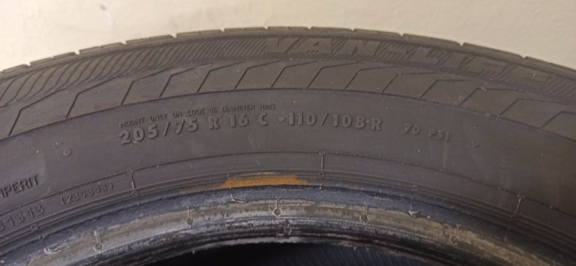 Semperit Van-Life 2 205/75 R16C 110/108R 5 - 6 mm (Bazarové)
