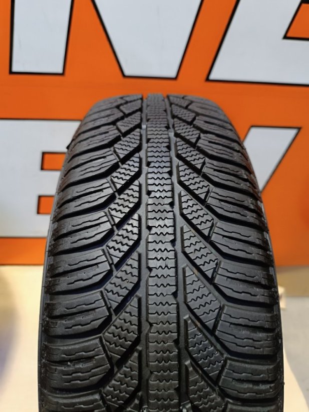 Kola pro Opel Corsa 6x15'' zimní pneu + poklice