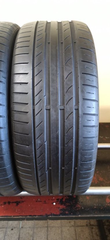 Continental 225/45 R18 95Y 3-3,5mm (Použité)