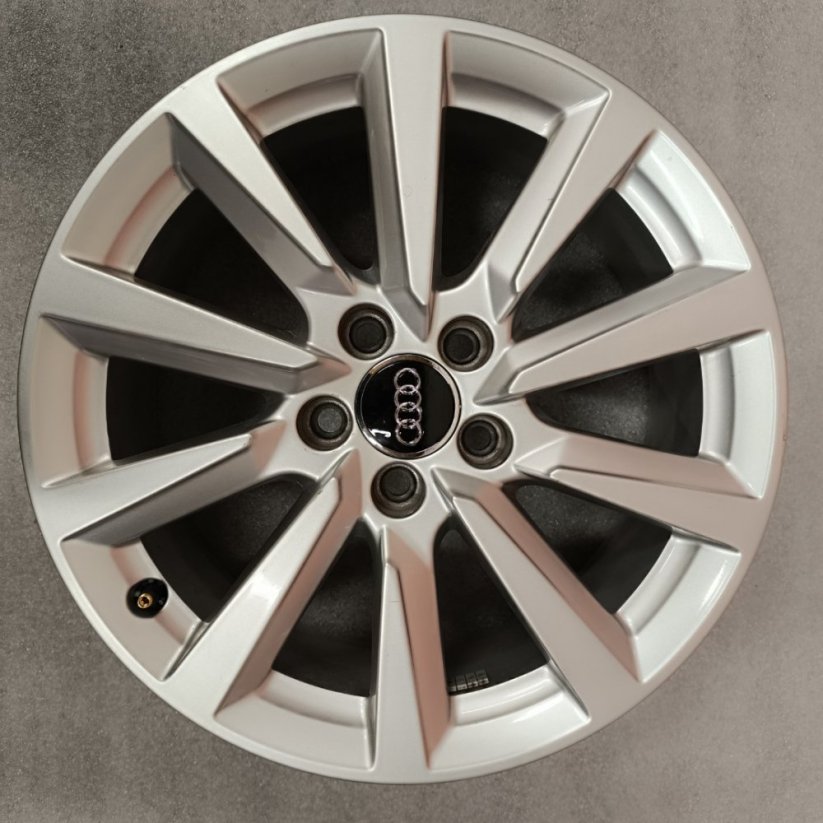 Originální alu kola Audi A1 6,5Jx16, 5x100, ET40