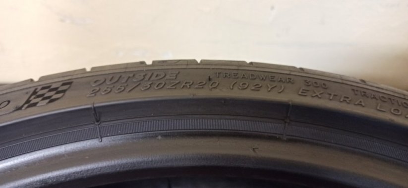Michelin Pilot Sport 255/30 R20 92Y 2,5-3mm (Použité)