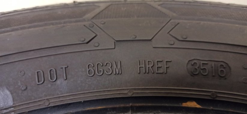 Continental 205/60 R16C 100/98T 6,5 - 7,5 mm (Bazarové)