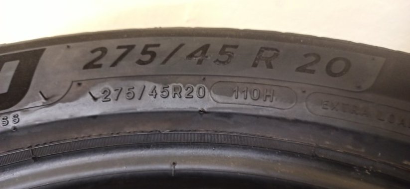 Michelin Cross Climate 2 275/45 R20 110H 5mm (Použité)