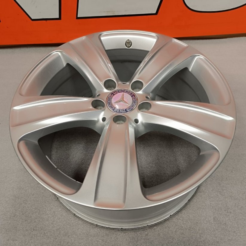 Alu kola Mercedes GLC 8Jx18'' , ET38 TOP STAV