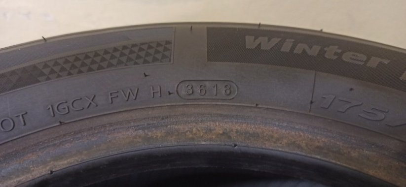 Hankook Winter icept RS2 175/65 R14 82T 7,5 mm (Použité)