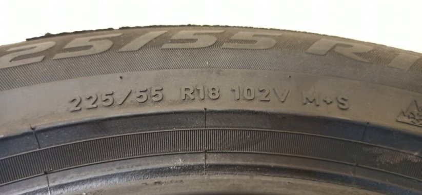PIRELLI Winter Sottozero 225/55 R18 102V 4,5-5 mm (Použité)