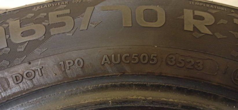 Vredestein Quatrac 5 165/70 R14 81T 5,5 mm (Bazarové)