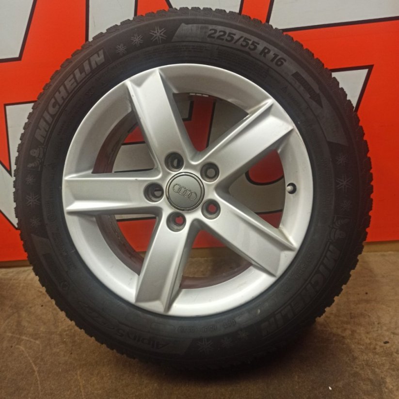 ALU kola Audi A4, 5x112 ET46 zimní pneu 225/55 R16
