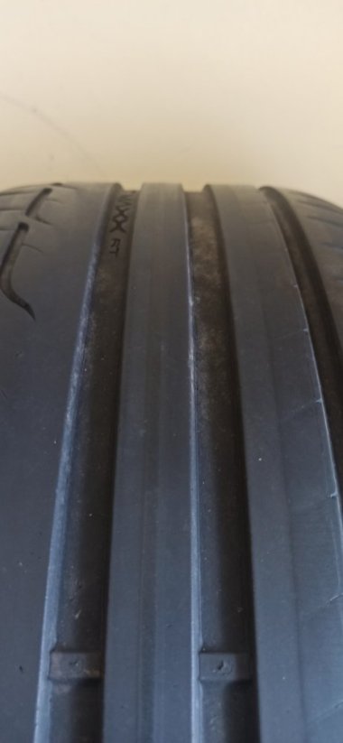 Dunlop Sport Maxx RT 225/45 R17 91W 4,5mm (Bazarové)