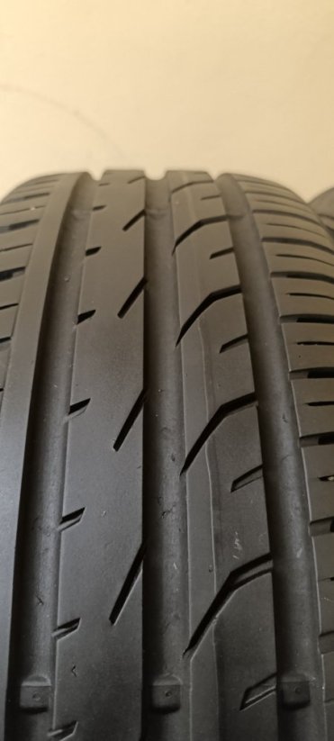 Continental Premium Contact 195/60 R15 88H 5,5 mm (Použité)