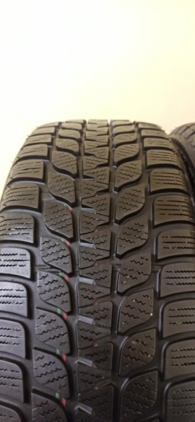 Bridgestone Blizzak 195/60 R16 89H 5,5 – 6 mm (Bazarové)